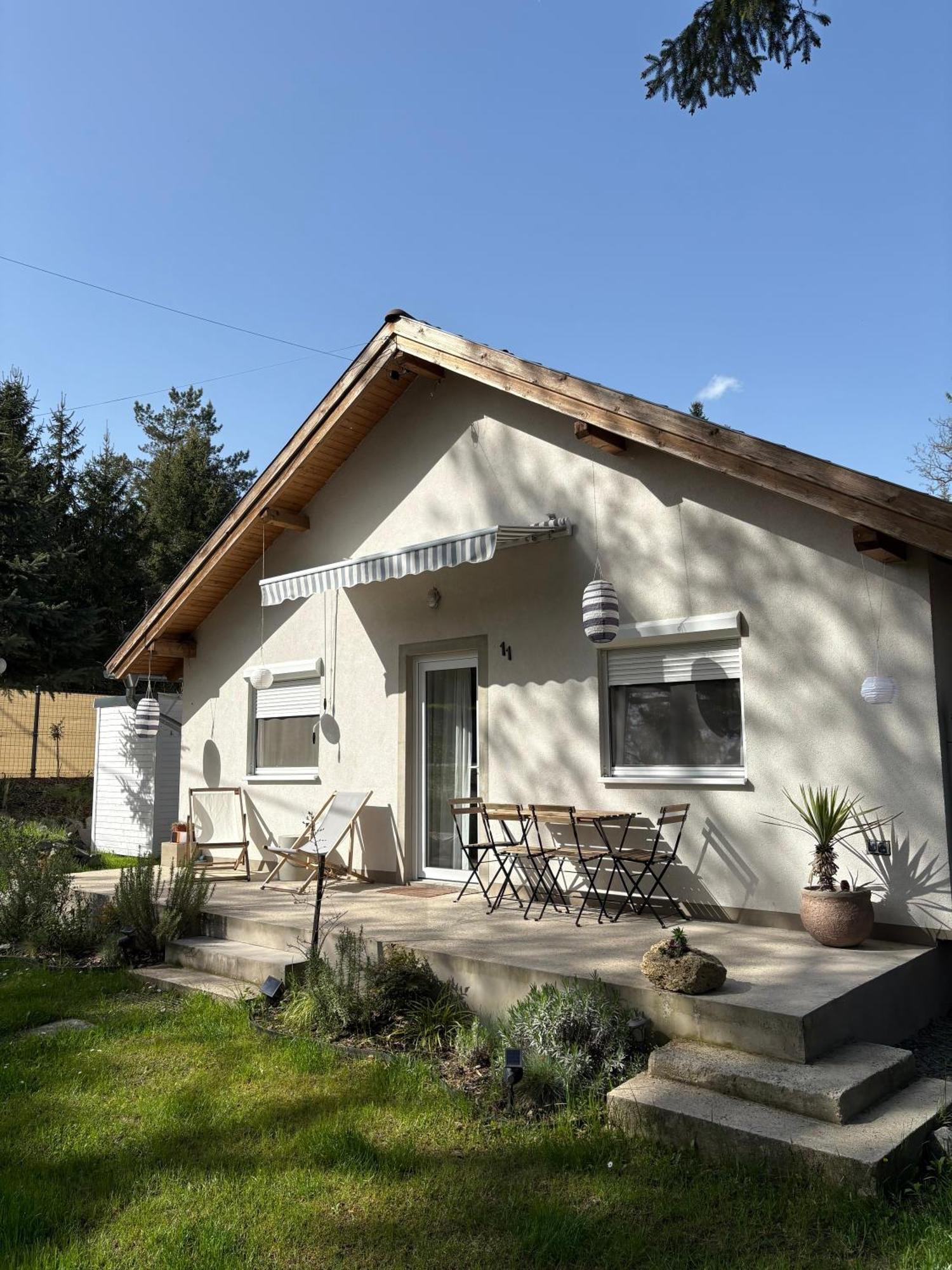 Villa Marika Vendeghaz Szigetmonostor Esterno foto